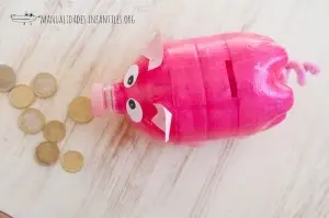 Cerdito-con-botellas-recicladas-imagen-3