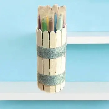 Portalápices con palos de helado