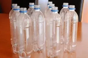 juego-boliche-reciclando-botellas-PET2